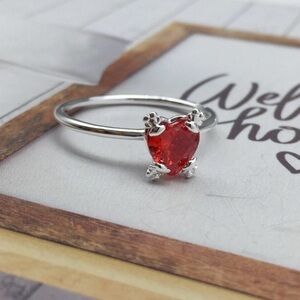 7 💍Elegant Silver Ring with Heart size 7 925